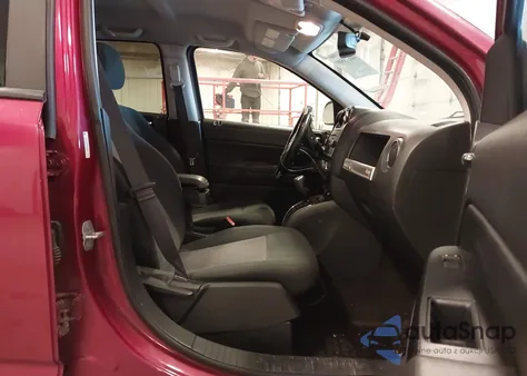 2016 Jeep Compass Sport из США, поврежденный, VIN 1C4NJDBB1GD617676